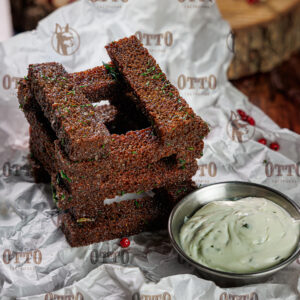 Гренки  - классические с чесночным соусом